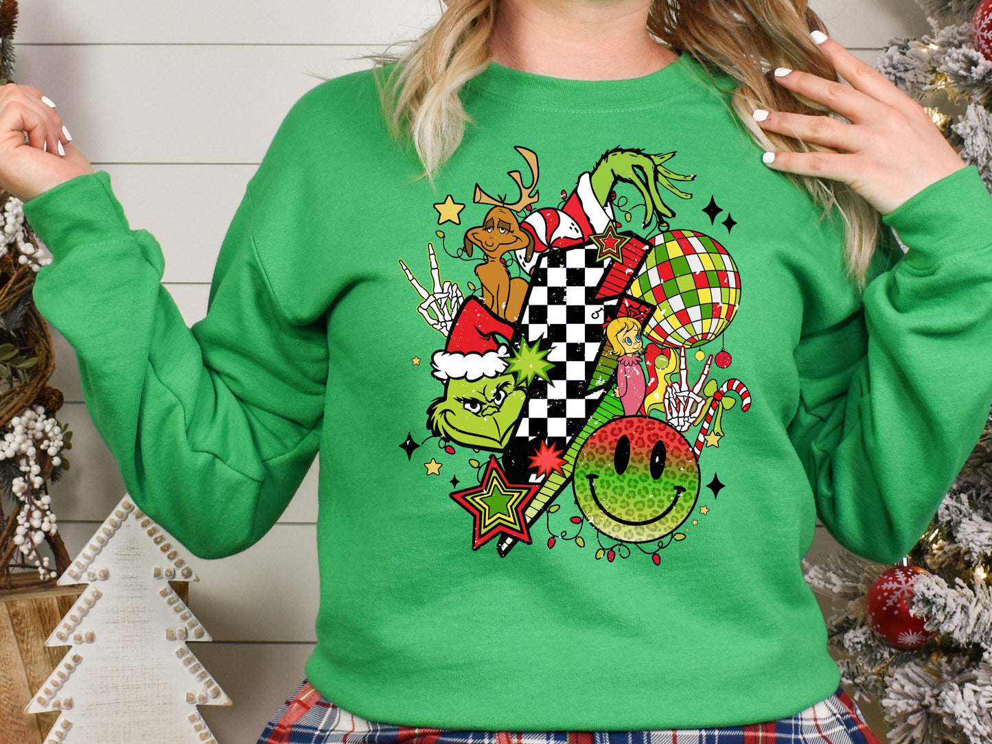 GROOVY GREEN CHRISTMAS (DTF) 255PO