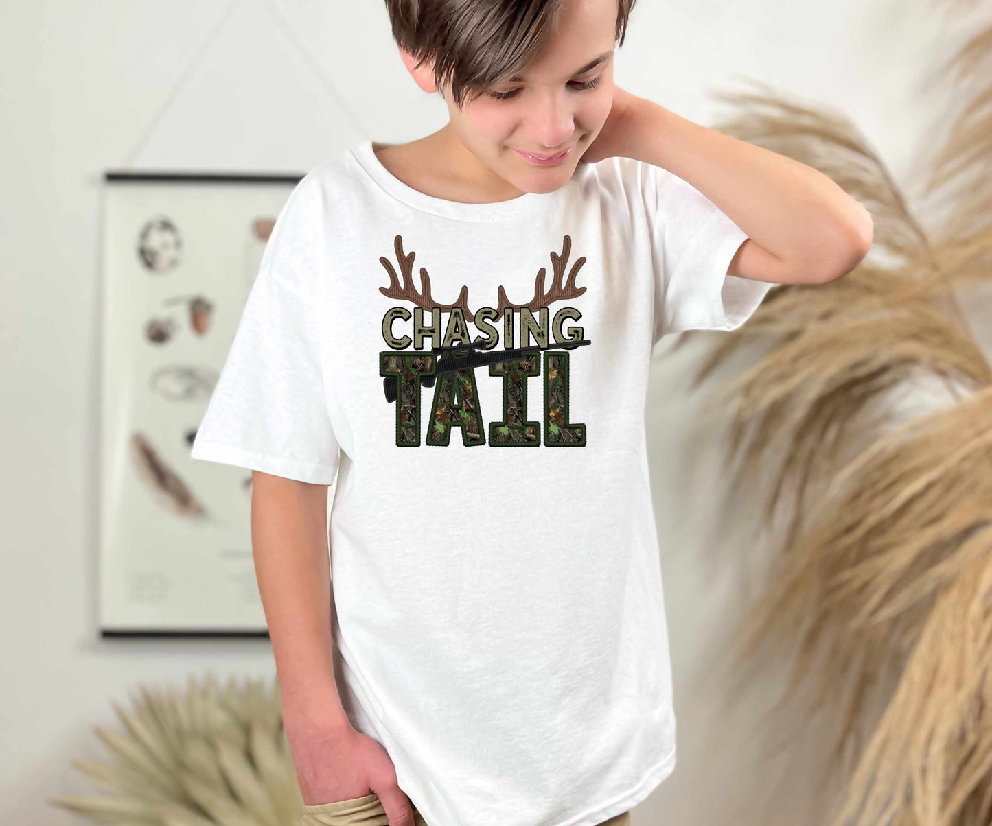 CHASING TAIL-FAUX SEQUIN EMBROIDERY (EFFECT) DTF 3617