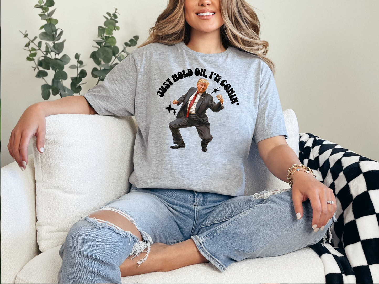 HOLD ON I'M COMIN-TRUMP DTF 987