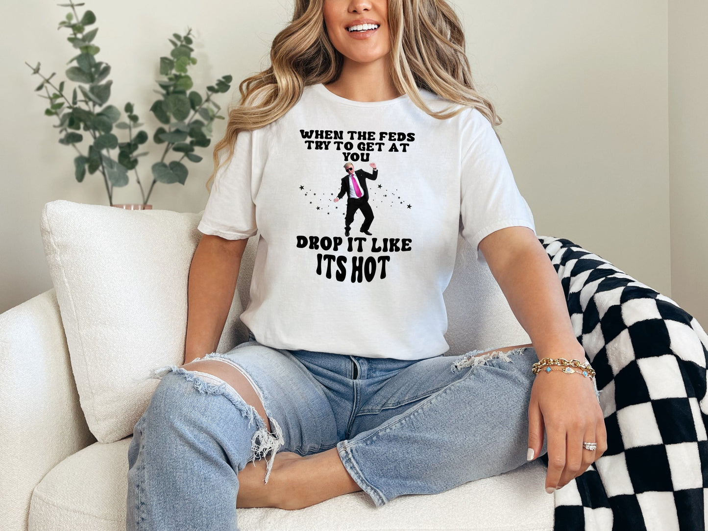 DROP IT LIKE IT'S HOT-TRUMP (GRAPHIC TEE) 994